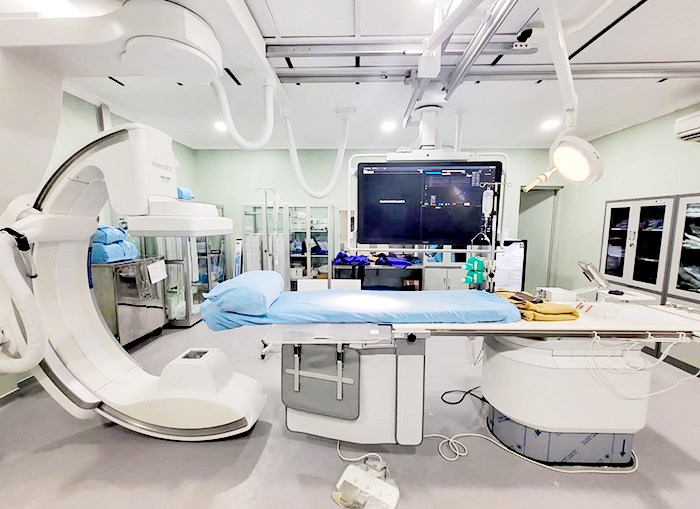 Abelly Supply Aluminium Basis dengan pengelasan manual dan pemesinan CNC untuk DSA Cathlab.
